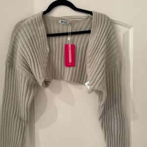 Beginning boutique size 8 shrug, gray